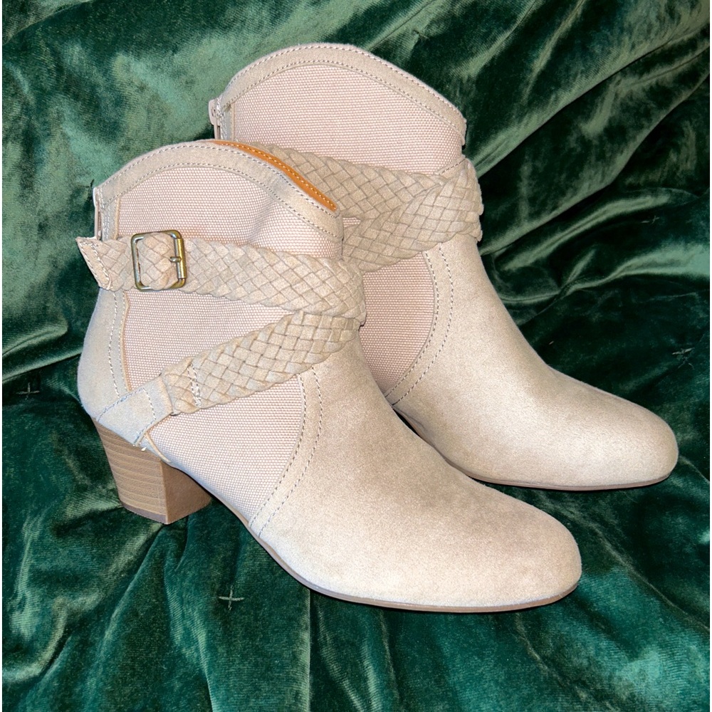 Brand new, never worn- SO Booties size 9.5 light tan/taupe.